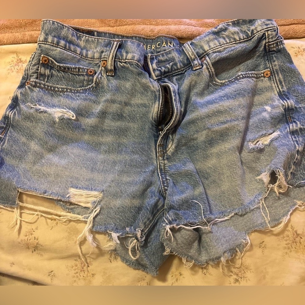 American Eagle Outfitters Women's Jean Shorts size 4 (one back side is cheeky)